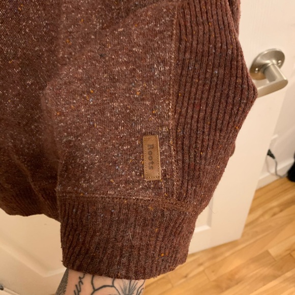ROOTS SWEATER - Picture 3 of 5